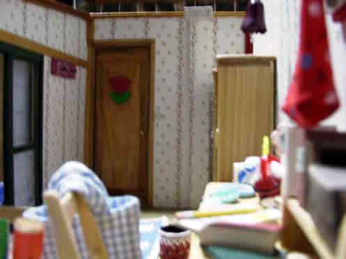 屋根裏のある洋館No,7